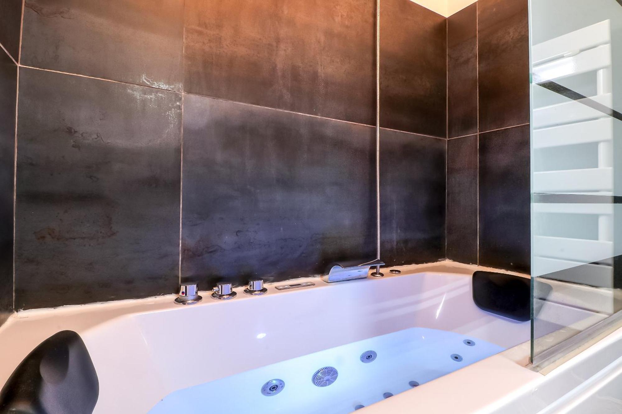 Le Vintage, Appart,Hotel Particulier, Centre Nimes Maisoncarreeconciergerie Екстер'єр фото